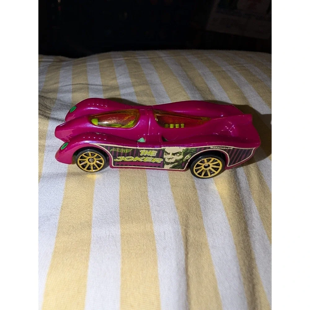 Hot Wheels Batman 5-Pack Power Pistons The Joker Diecast Car 1:64 Loose 2016